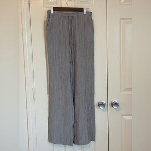 Zara grey crinkle pants size S